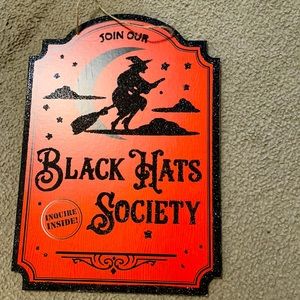 Black Hats Society, witch sign